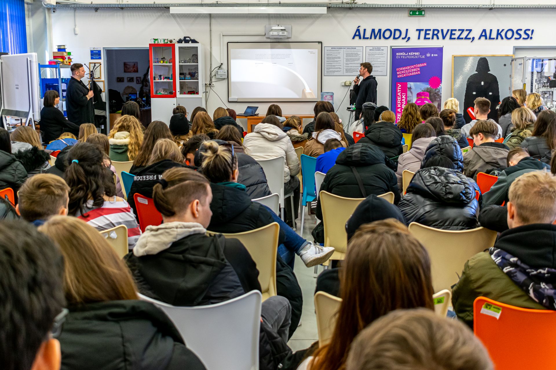The Hungarian Fashion & Design Agency held a vocational guidance day in Nyíregyháza