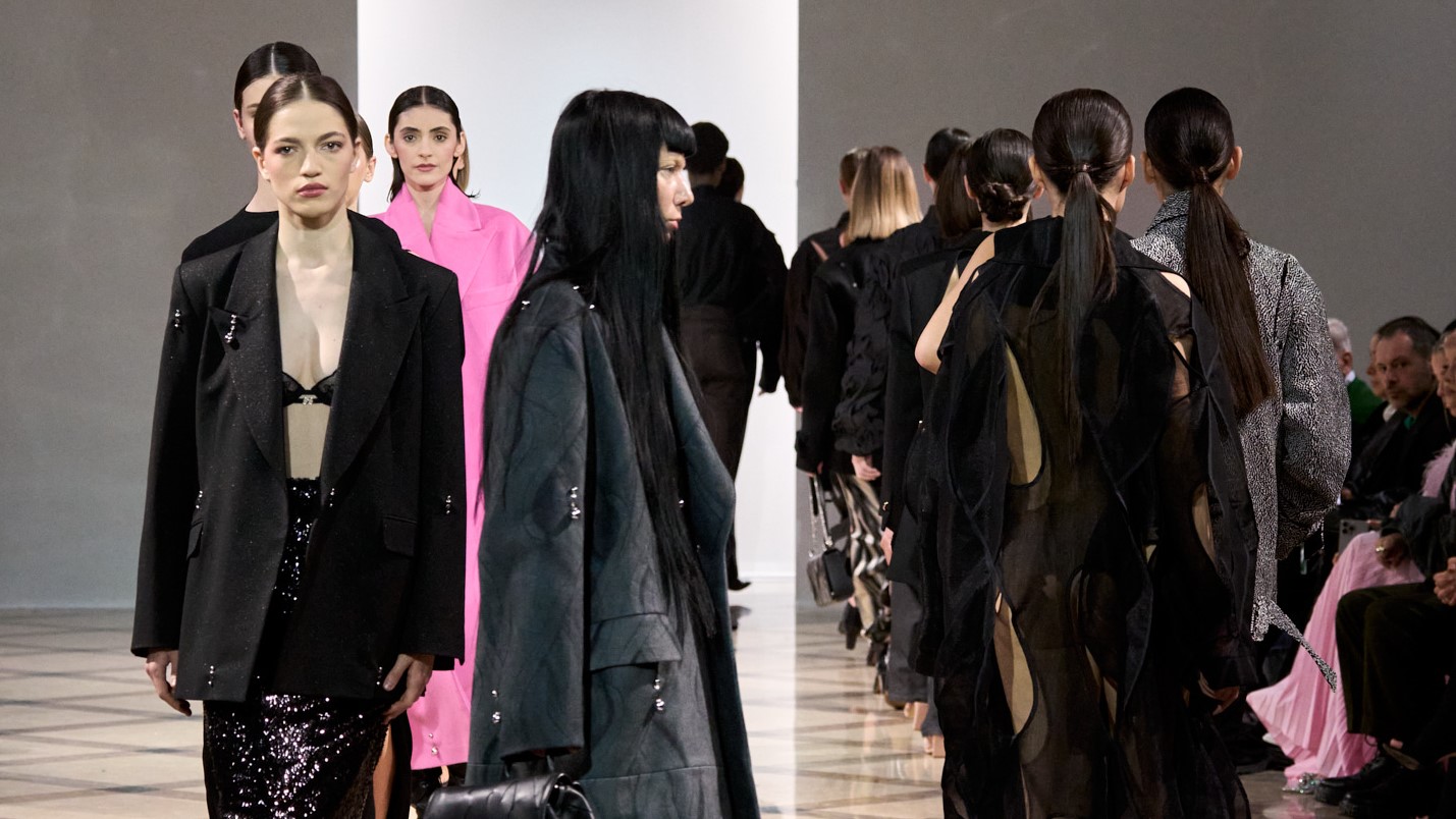 Full House for KATA SZEGEDI’s New Collection at MBBFW